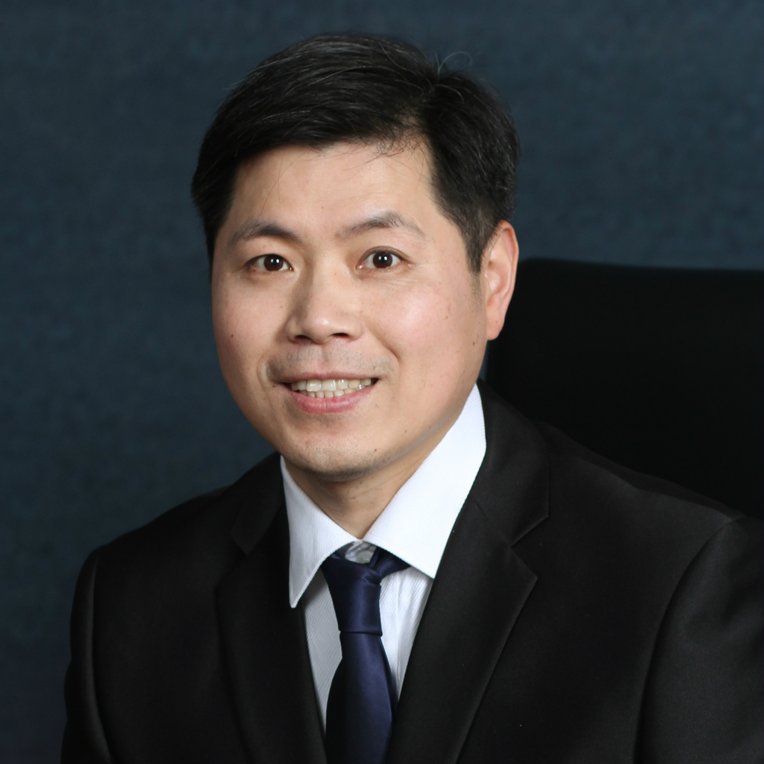 上海财经大学毕业证书照片是蓝底吗